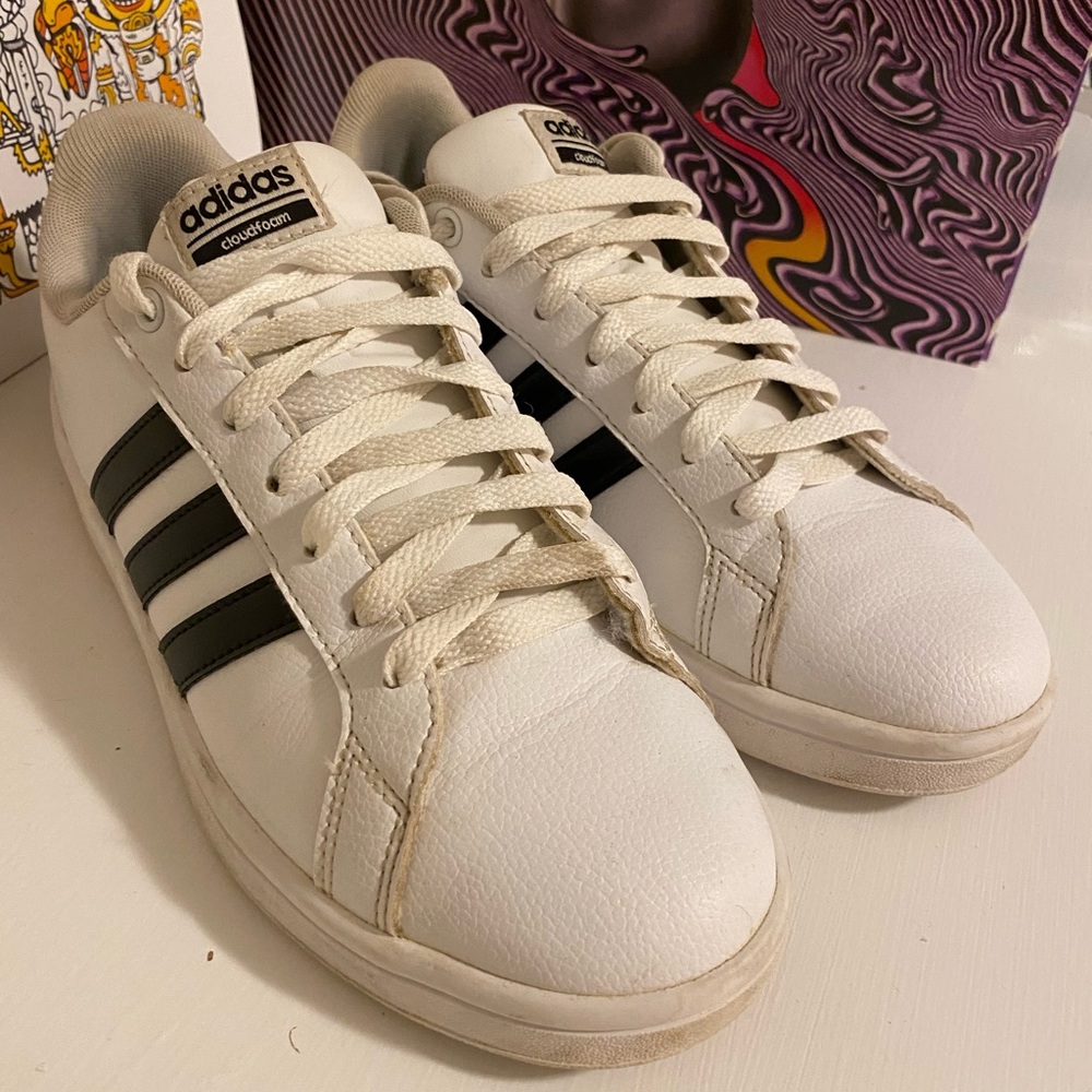 Adidas Sneakers